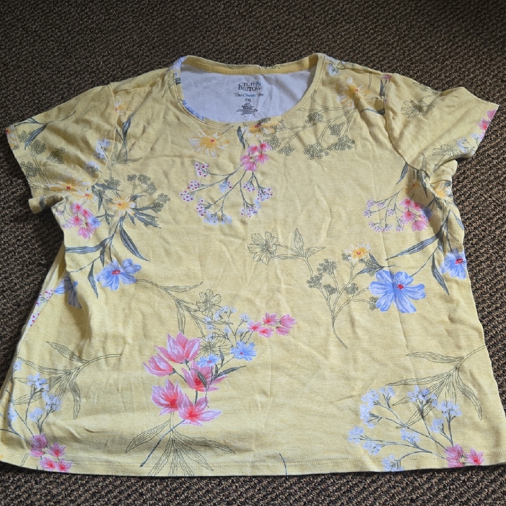 Croft & Barrow Cotton Floral Pastel Yellow T-Shirt Short Sleeve Petite